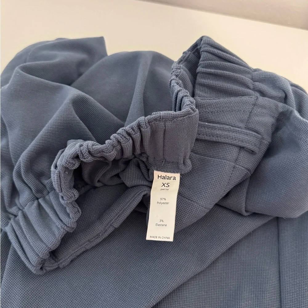 Halara Pleated Culotte Pants XS Petite – Slate Blue, Pockets - Picture 3 of 3